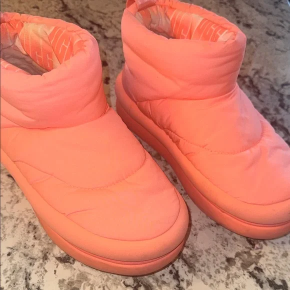 UGG Women's Pink Puffer Boots - Picture 1 of 7